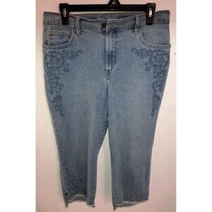 gloria vanderbilt capris Size 10p Amanda All Around Slimming Effect Embroidered